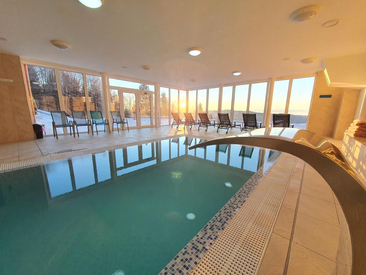 Wellness Hotel Chata Jana Lopenik Экстерьер фото