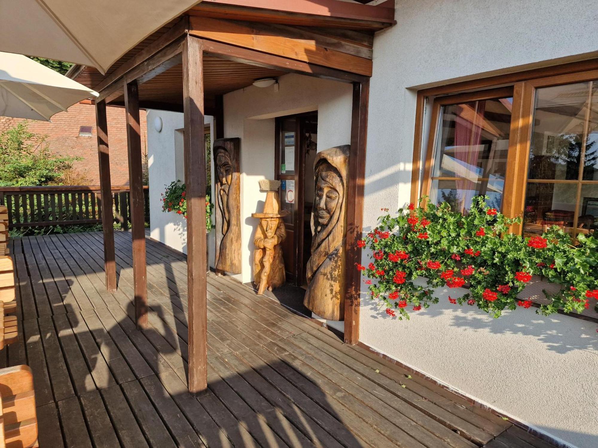 Wellness Hotel Chata Jana Lopenik Экстерьер фото